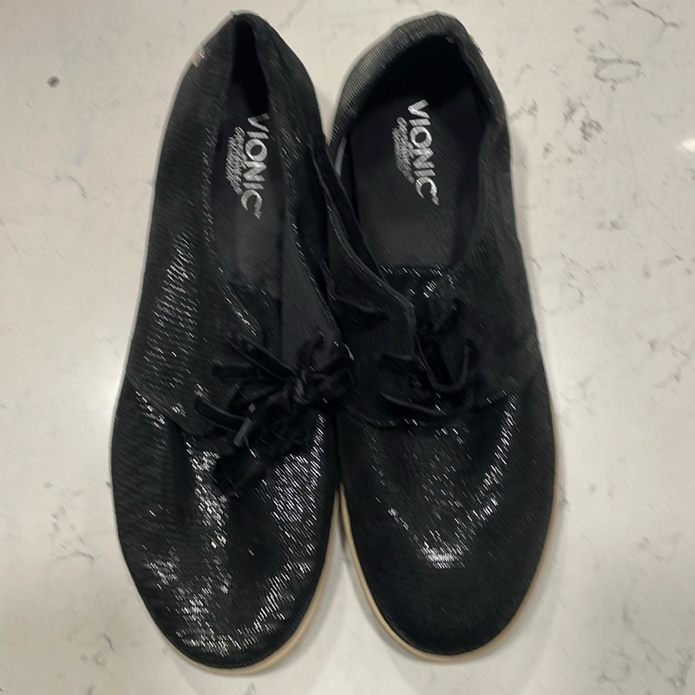 Vionic shoes